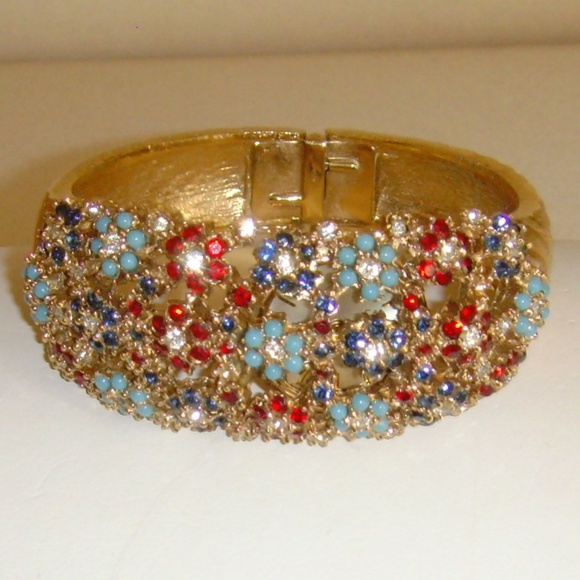 CINER Vintage Unsigned Bracelet with Watch - Picture 12 of 16